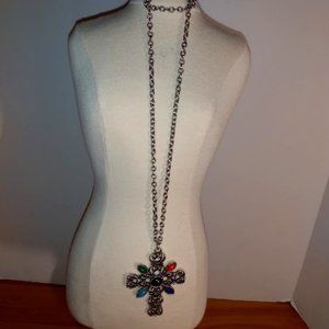 Avon: Silver tone multi color cross chain necklace